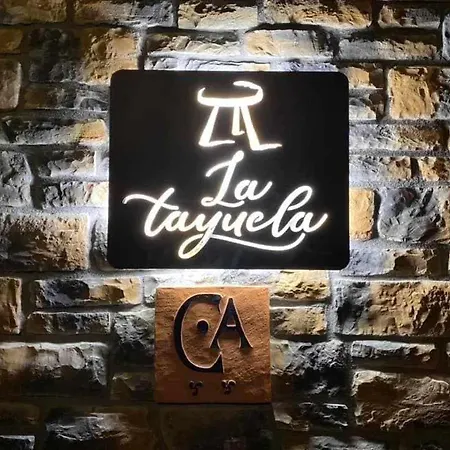 בית כפרי La Tayuela לואנקו