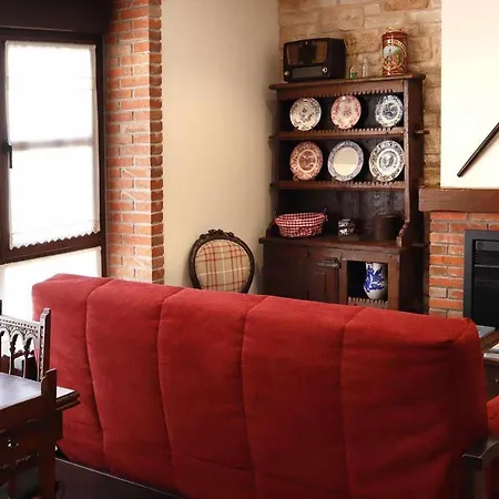 בית כפרי La Tayuela לואנקו